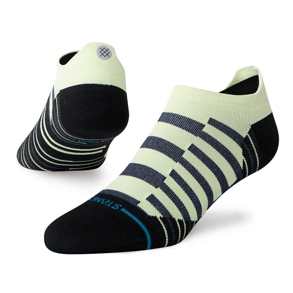 Stance Run Staggered Ultra Light Tab Socks - BlackToe Running#colour_black