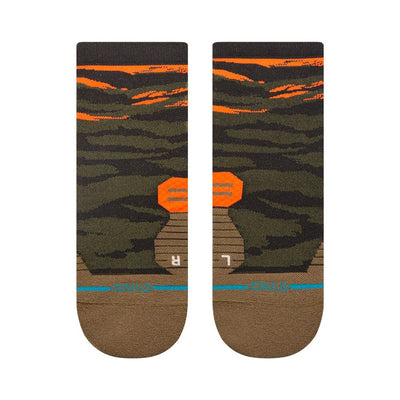 Stance Run Primal Light Cushion Quarter Socks - BlackToe Running#colour_olive