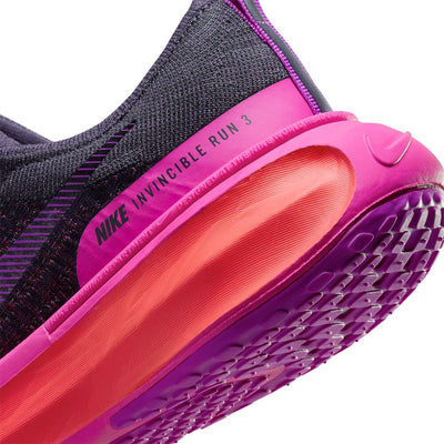 Nike Women's ZoomX Invincible Run Flyknit 3 - BlackToe Running#colour_dark-raisin-hyper-violet-hot-punch