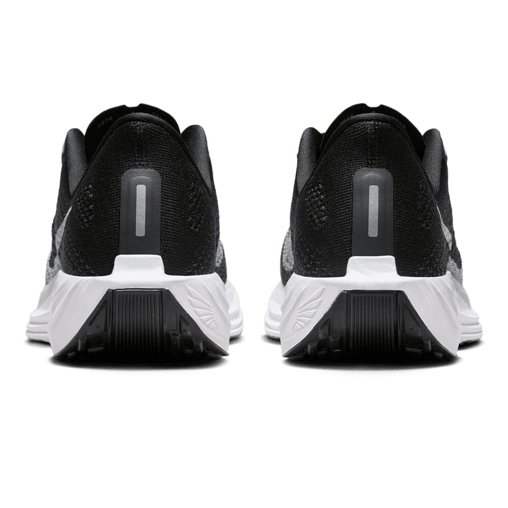 Nike Women's Pegasus Plus - BlackToe Running#colour_black-white