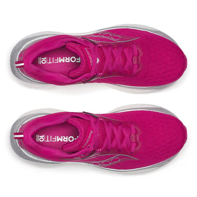 Saucony Women’s Triumph 22 - BlackToe Running#colour_magenta