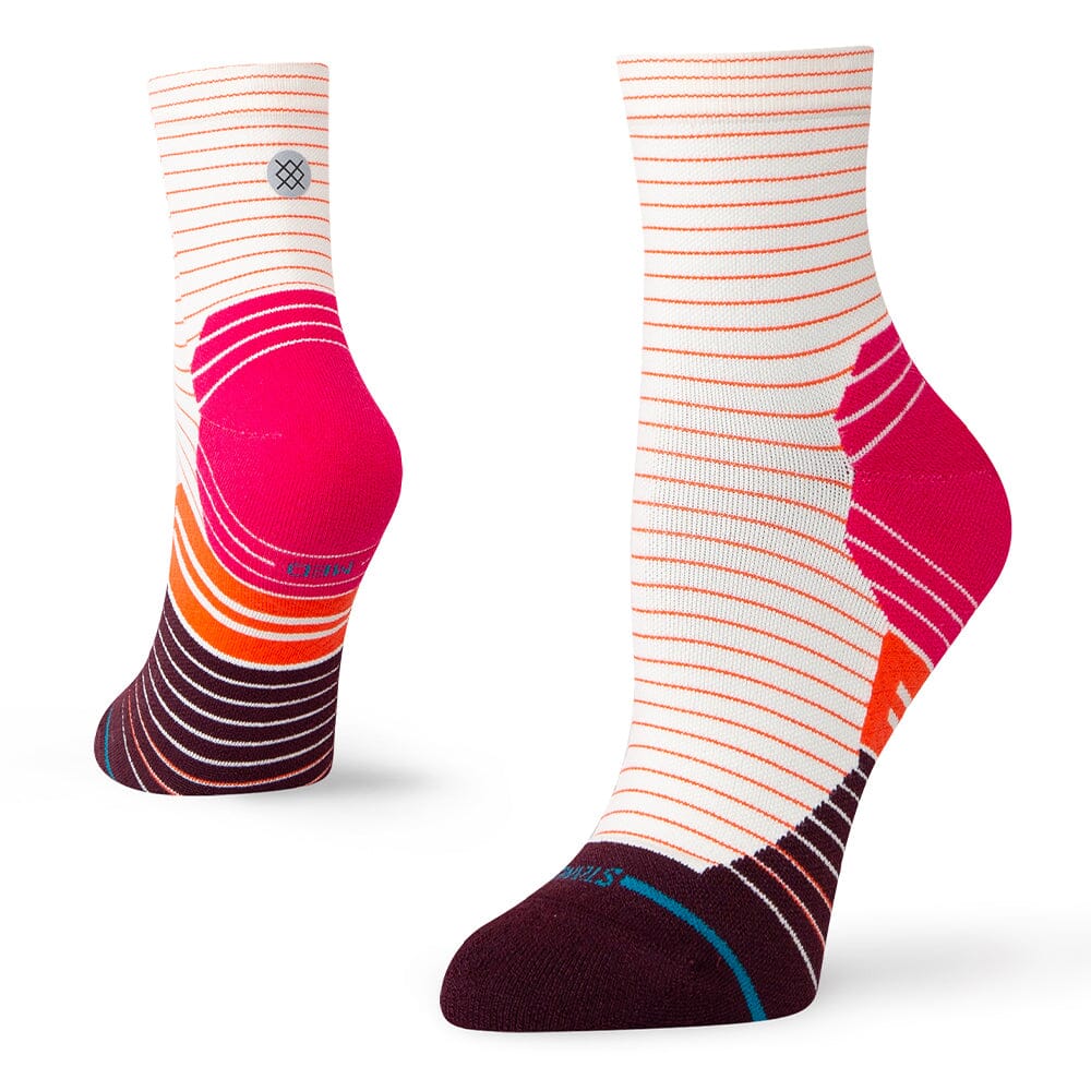 Stance Women's Run Micro Light Quarter Socks - BlackToe Running#colour_magenta