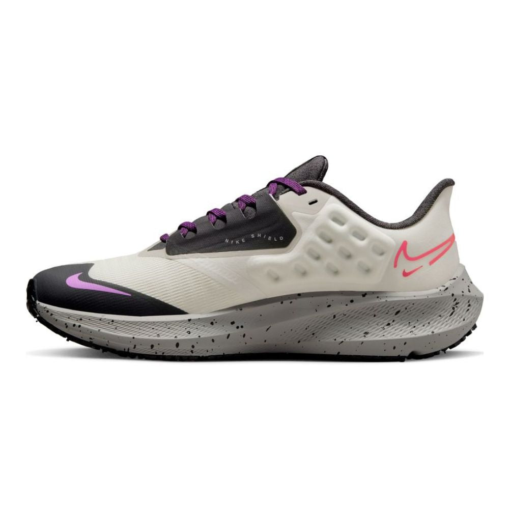 Nike pegasus shield women online